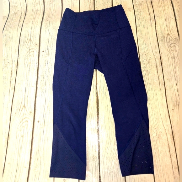 Lululemon Anew Crop Athletic Leggings Size 4 Hero Blue - Picture 8 of 13